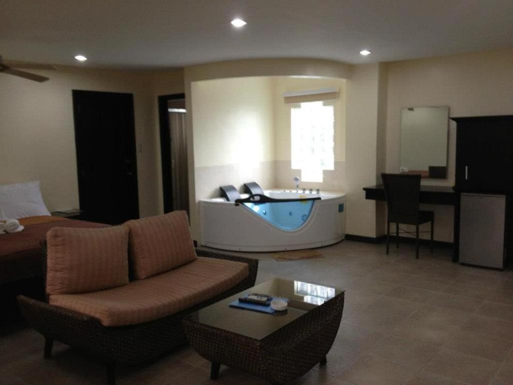 Boomerang Hotel Angeles Εξωτερικό φωτογραφία